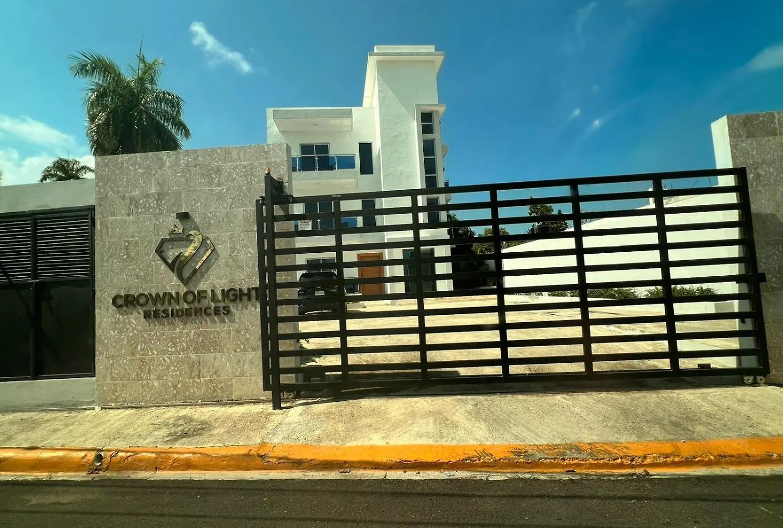 Crown Ll-Guest Friendly-3 Bedrooms-Pool-Close To Everything! Puerto Plata Daire